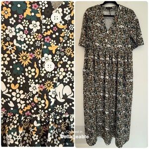 Noracora sz medium Vibrant Floral V-Neck Maxi Dress ditsy daisy flowers pockets